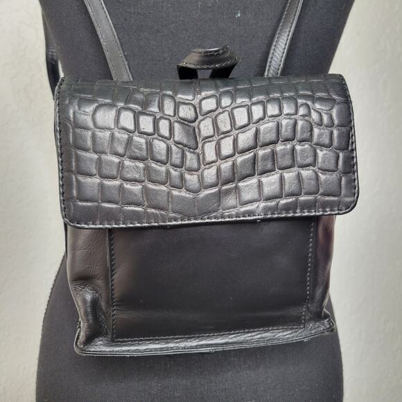 VTG 90s Wilson\'s Leather Croc Embossed Black Mini Backpack Adjustable Purse✨️NWT main image 14